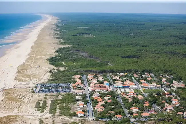 Camping emplacements hourtin vue ciel