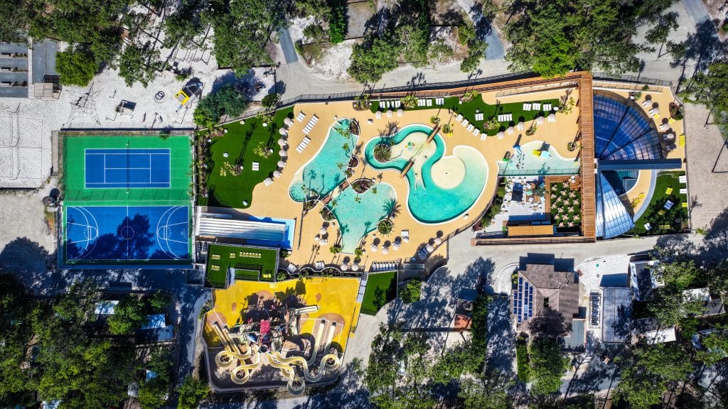 PARC AQUATIQUE VU DU CIEL 4